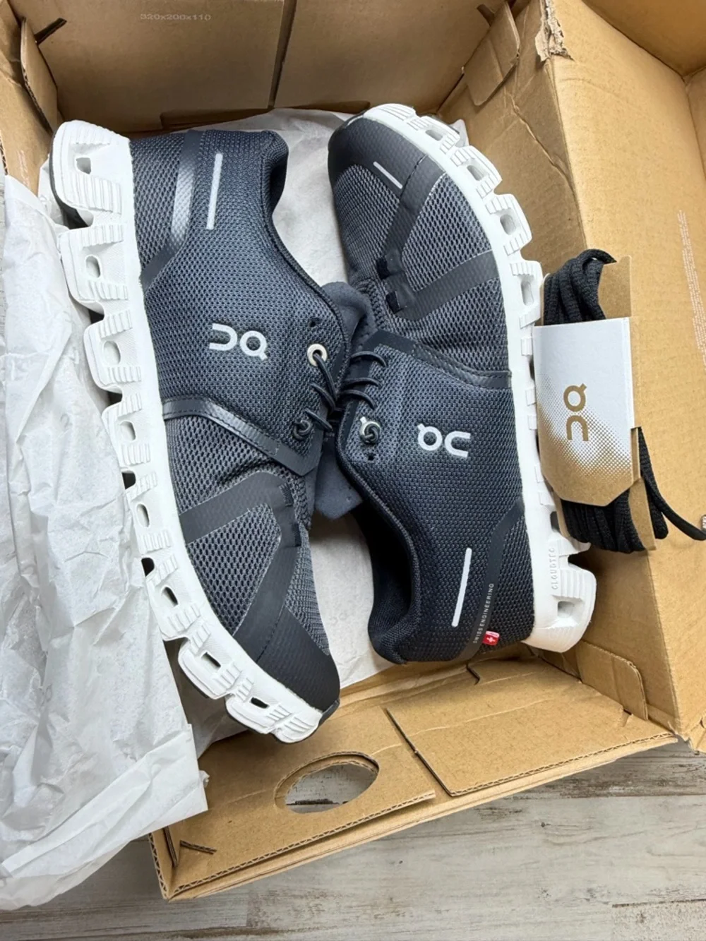 On Running Women's Athletic Shoes - Picture 1 of 9